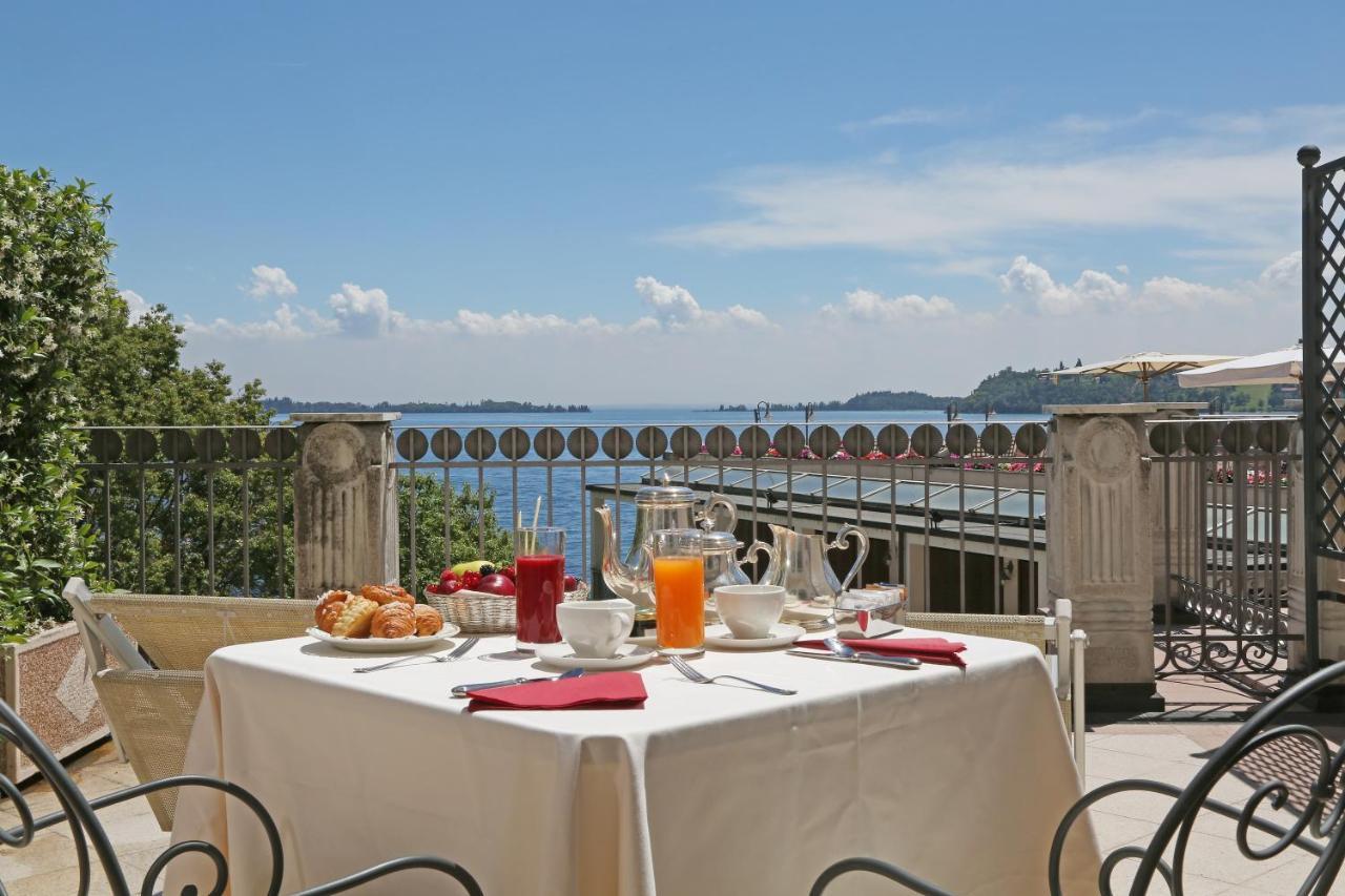 Hotel Savoy Palace Gardone Riviera Exterior foto
