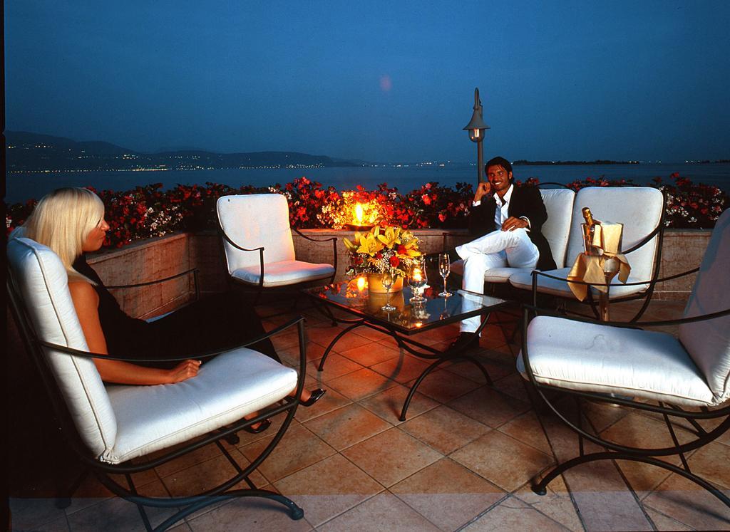 Hotel Savoy Palace Gardone Riviera Exterior foto