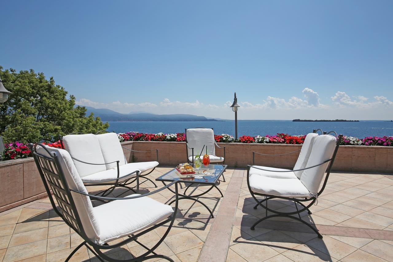 Hotel Savoy Palace Gardone Riviera Exterior foto