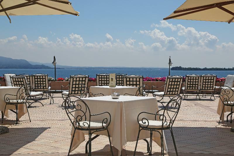 Hotel Savoy Palace Gardone Riviera Exterior foto
